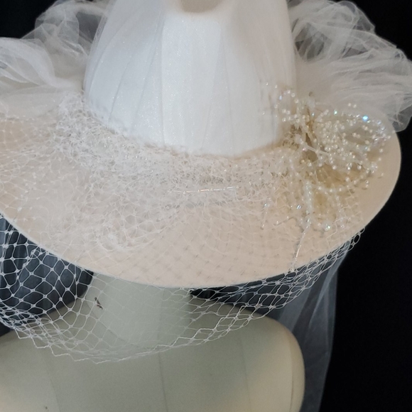 Bailey 7 1/8 western wedding bridal hat - Picture 7 of 13